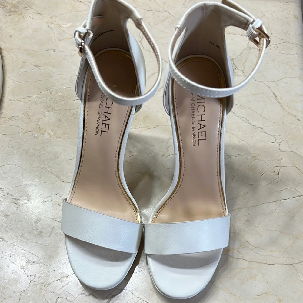 Michael Shannon White Heels Minimalist Design - Picture 1 of 4